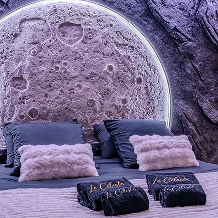 Le Celeste - Romantique Immersive Climatisee, Sauna Et Privatif 러브호텔 *