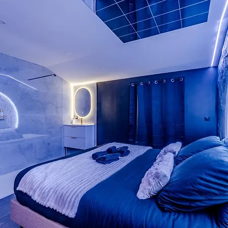 Le Celeste - Romantique Immersive Climatisee, Sauna Et Privatif 러브호텔 *