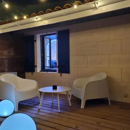 Le Celeste - Romantique Immersive Climatisee, Sauna Et Privatif Lesparre-Médoc