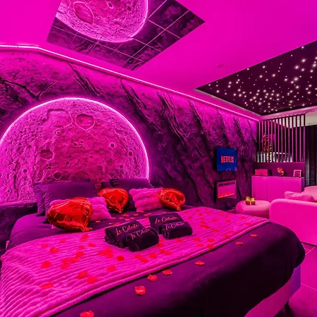 Le Celeste - Romantique Immersive Climatisee, Sauna Et Privatif Lesparre-Médoc